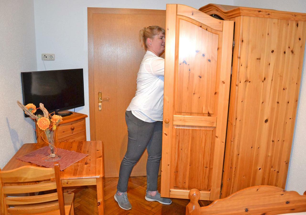Gasthof Zum Goldenen Pflug Amstetten Bagian luar foto